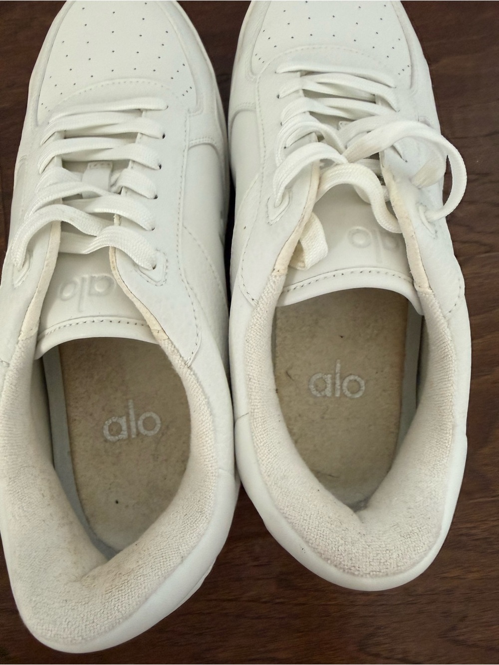 Alo Yoga Recovery Mode Sneakers White W9/M7.5 - Picture 4 of 6